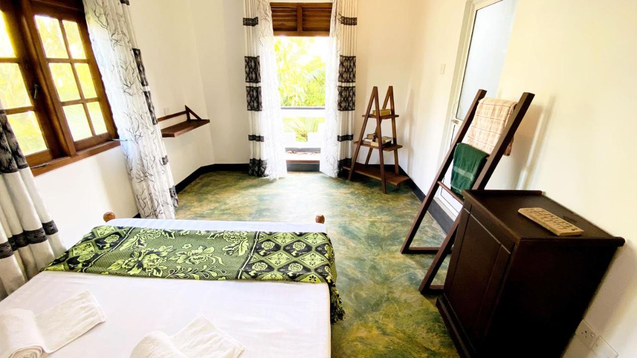 Madiha Surf House Lanka Hotel Matara Exterior foto