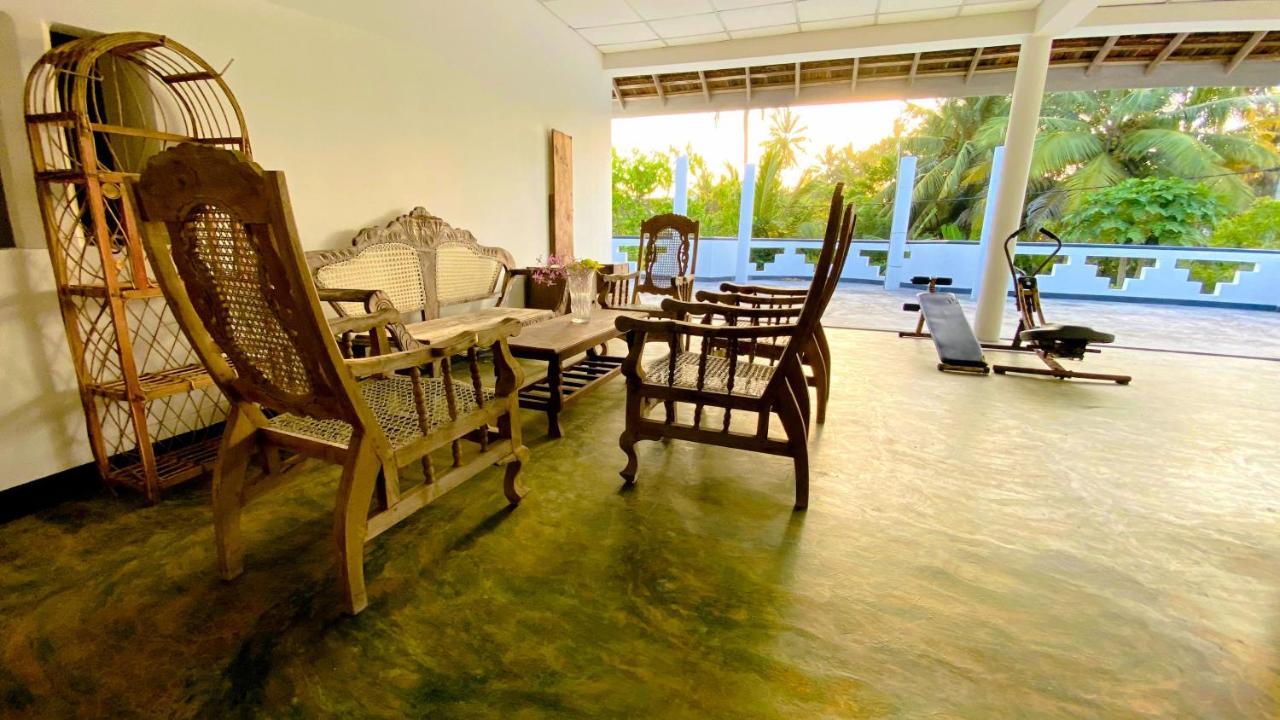 Madiha Surf House Lanka Hotel Matara Exterior foto