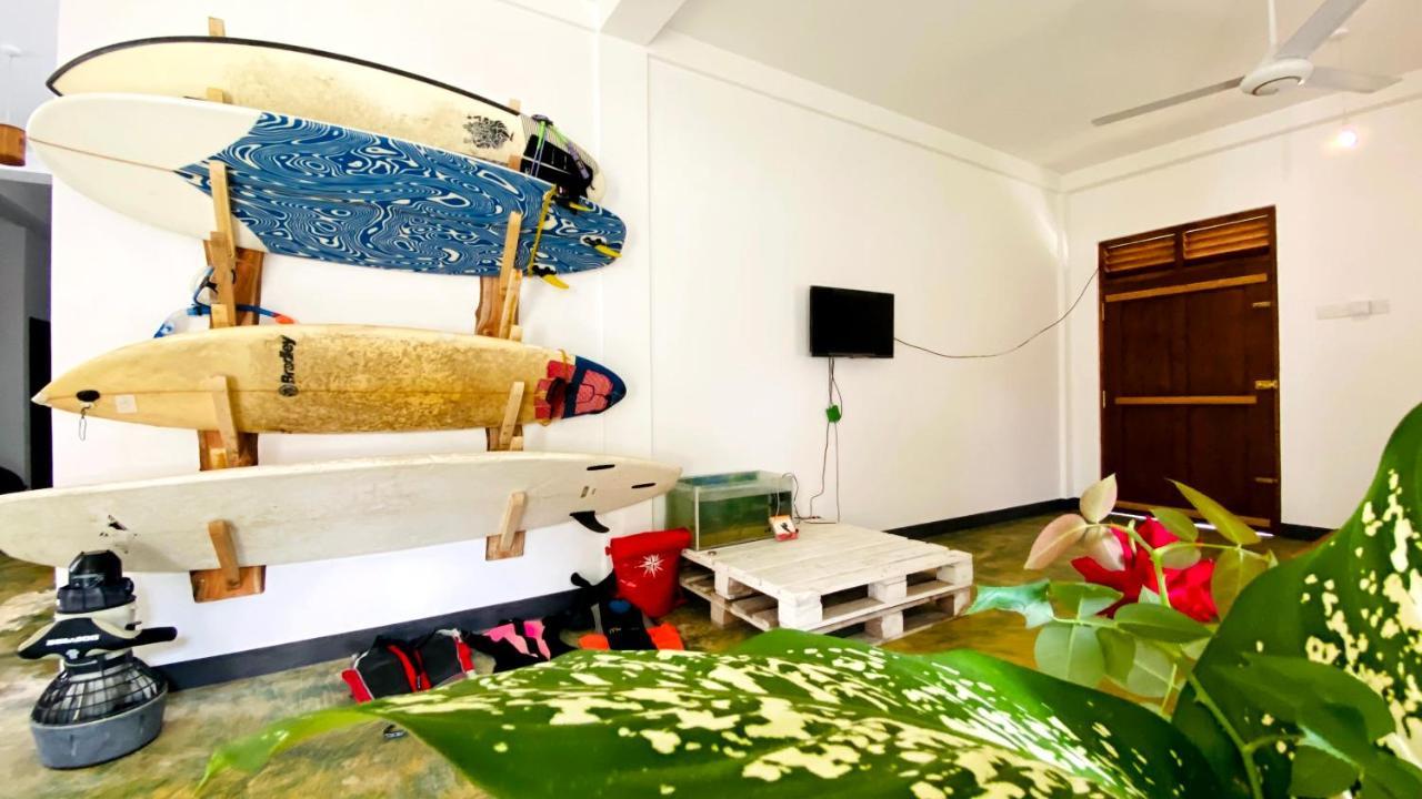 Madiha Surf House Lanka Hotel Matara Exterior foto