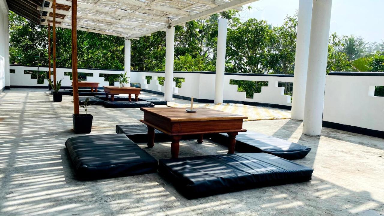 Madiha Surf House Lanka Hotel Matara Exterior foto